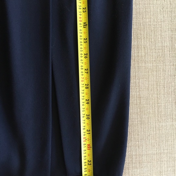 DKNY navy wrap skirt. Size 2 - Picture 3 of 4